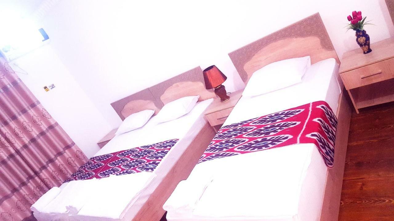Anis-Pari Hotel Buhara Exterior foto